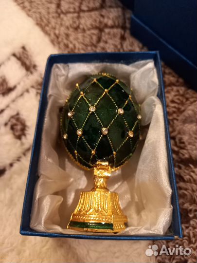 Сувенир Яйцо Фаберже малое (зелёное с камнями)