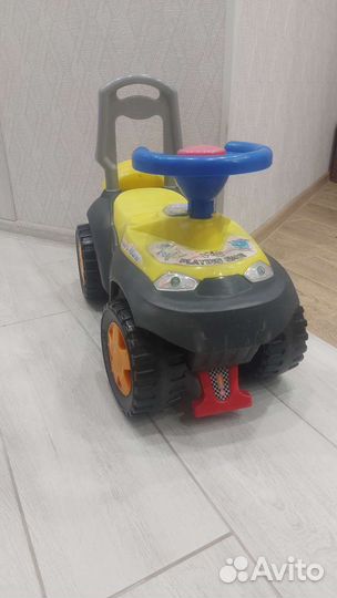 Машинка каталка толокар