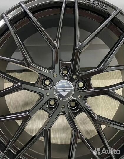 Диски одноширокие VF107 R18 5x120 на BMW F-series