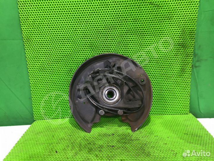 Цапфа (кулак) задняя левая Mercedes-Benz Clk Coupe