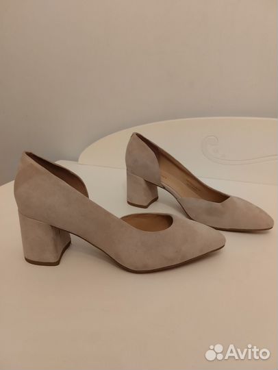 Туфли 36р на 37р новые большимерят