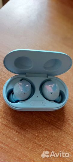 Беспроводные наушники samsung buds+