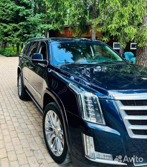 Cadillac Escalade 6.2 AT, 2018, 175 000 км