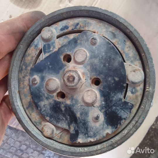 Компрессор кондиционера Volkswagen Sharan