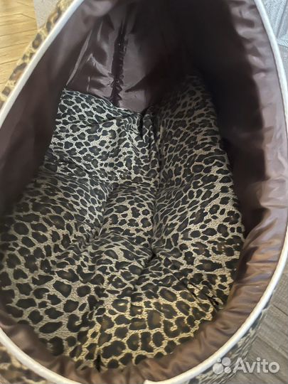 Лежанка для кошек (для маленьких собак)