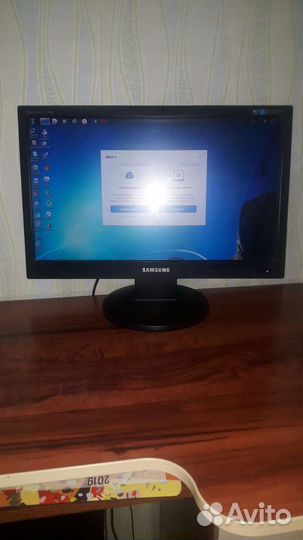 Монитор samsung
