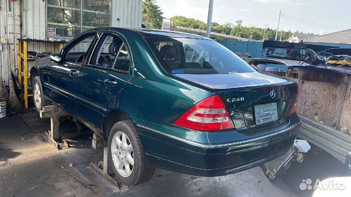 Бампер mercedes-benz C-class W203.061 A2038850025