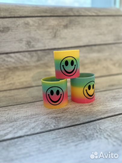 Игрушка пружинка антистресс