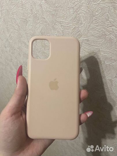 Чехол на iPhone 11
