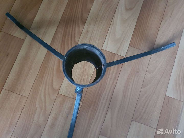 Подставка под живую елку