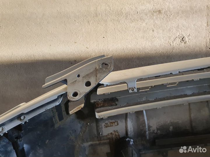 Продам бампер тойота рав4