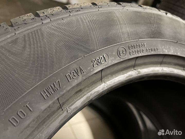 Continental ContiWinterContact TS 830P SUV 275/45 R20 и 305/40 R20 112V