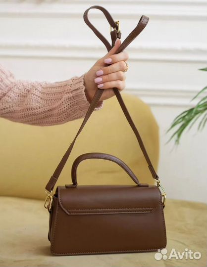 Сумка багет через плечо