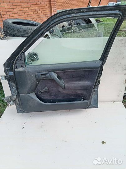 Дверь передний правый на Фольксваген гольф мк3