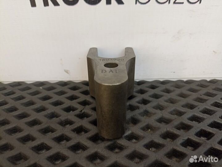 1603920 Кронштейн форсунки двигателя