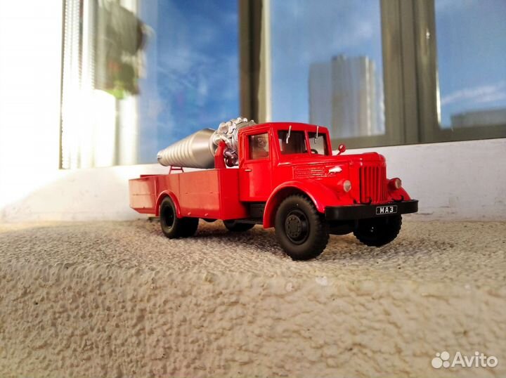 Модель пожарной машины маз-200