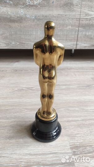 Статуэтка фарфоровая Оскар