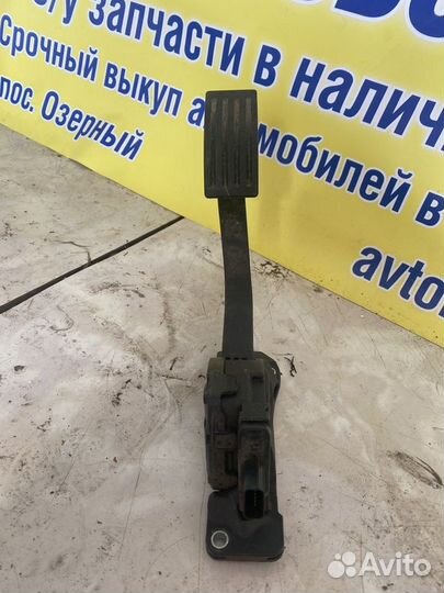 Педаль газа Ford Focus 3