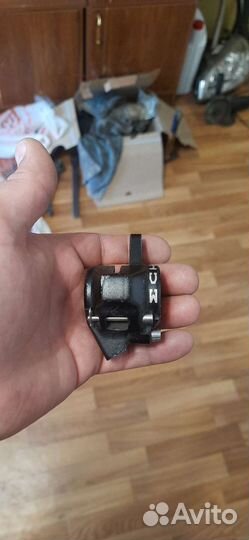 Тормозной калипер задний под ротор 160