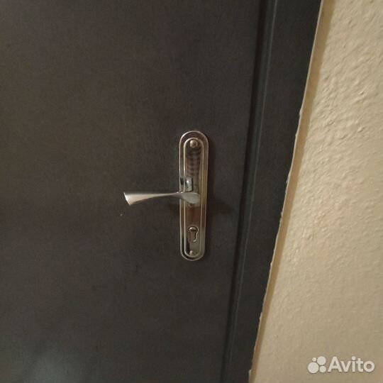 Продается входная стальная дверь