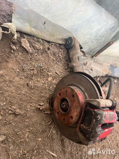 Задняя балка на приору в сборе