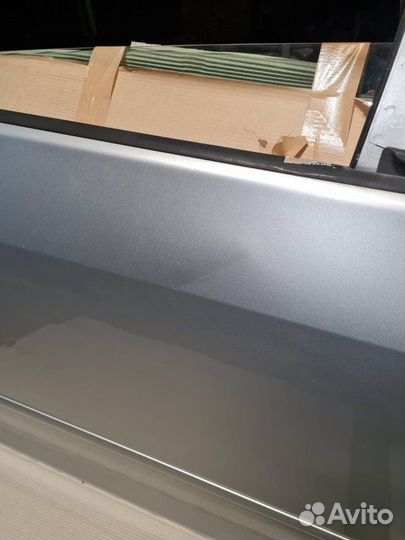 Дверь передняя правая Volkswagen Golf Plus 5M BLR