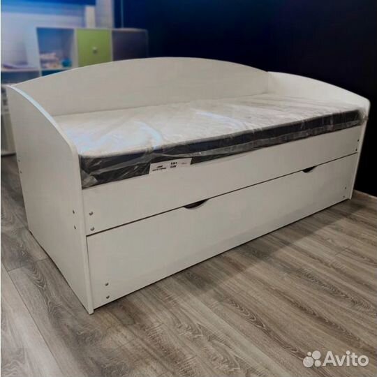 Кровать детская с 2 ярусом выдвижным