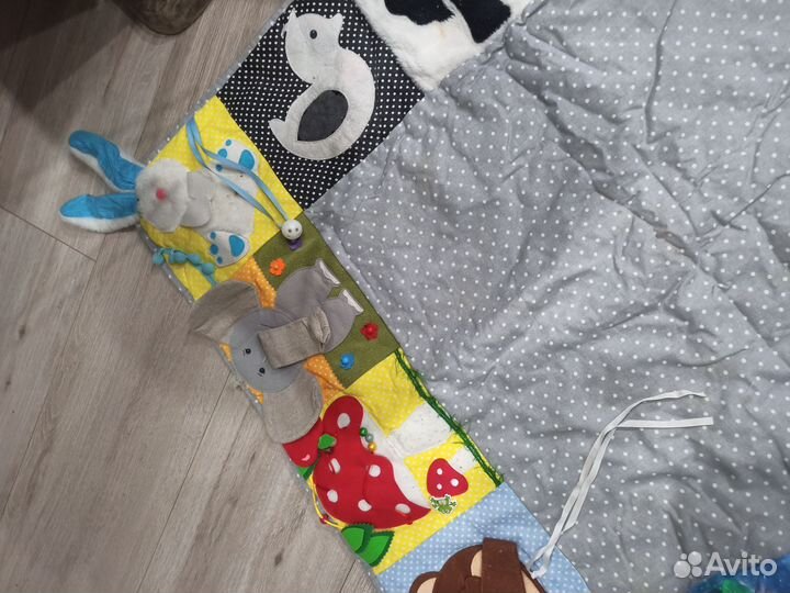 Развивающий коврик для малыша