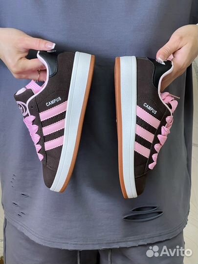 Кроссовки женские adidas кампус