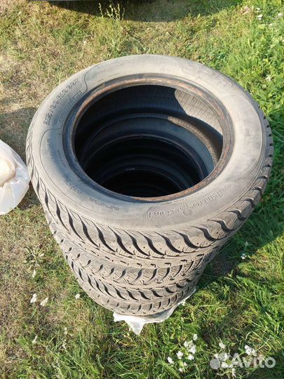 Sava Eskimo Stud 215/60 R16