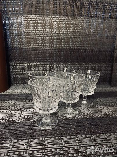 Хрустальные рюмки на ножке СССР 5 шт