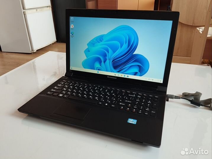 Ноутбук lenovo