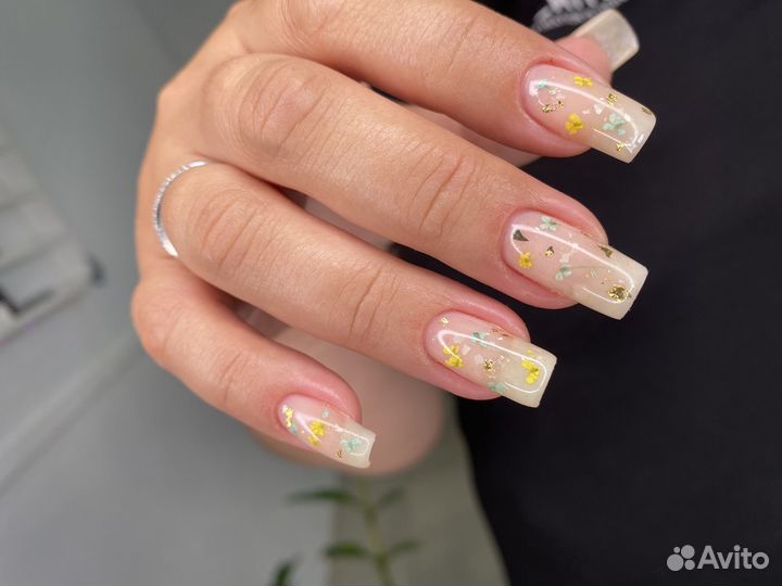 Маникюр педикюр