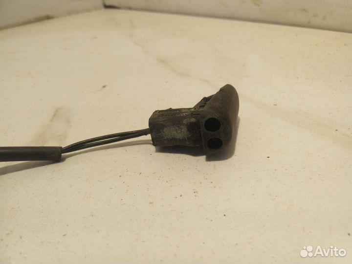 Форсунка омывателя лобового стекла Ford Mondeo