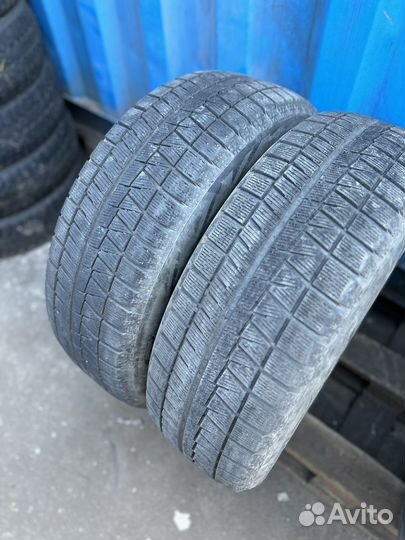 Bridgestone Blizzak Revo GZ 215/60 R17 96S