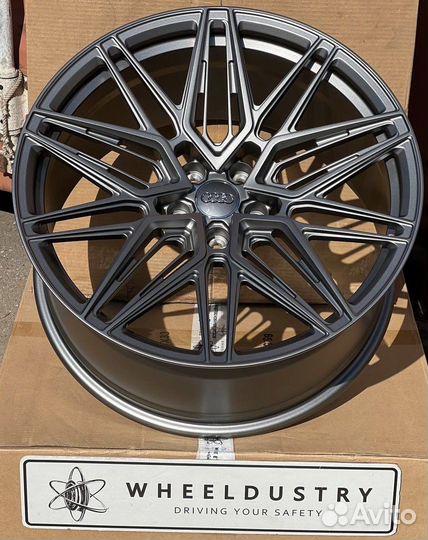 Кованые диски Vossen R20 Audi RS5