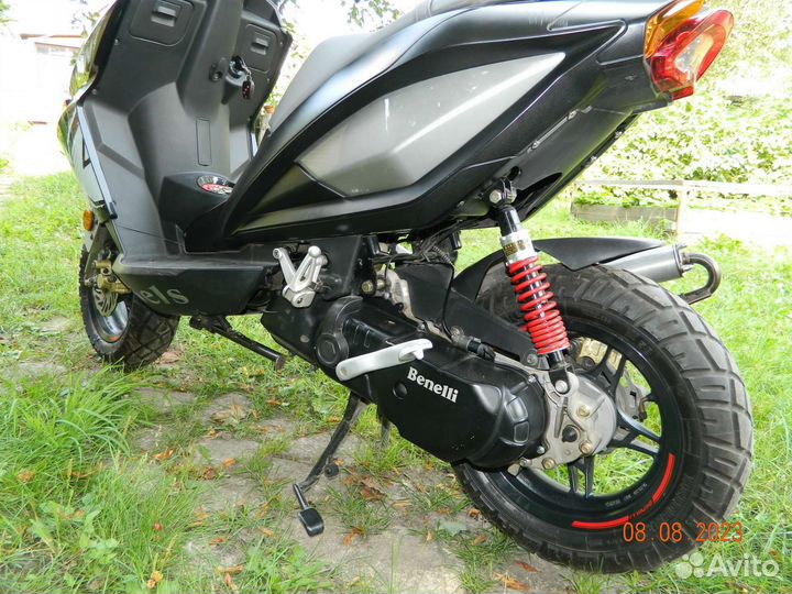 Скутер Stels Arrow 50