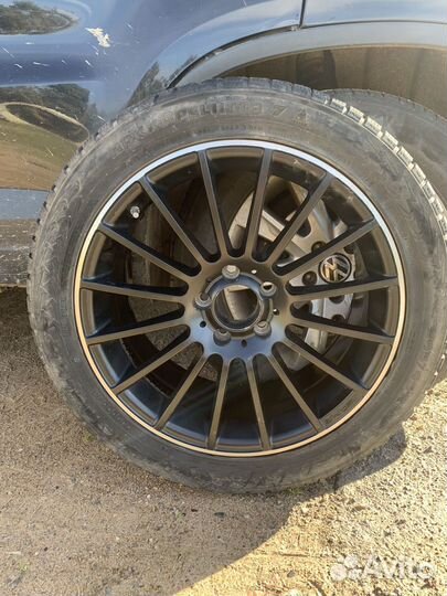 R18 Nokian Tyres Hakkapeliitta 7 245/45, PCD 5x112 DIA 66.06