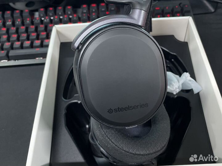Гарнитура steelseries arctis pro