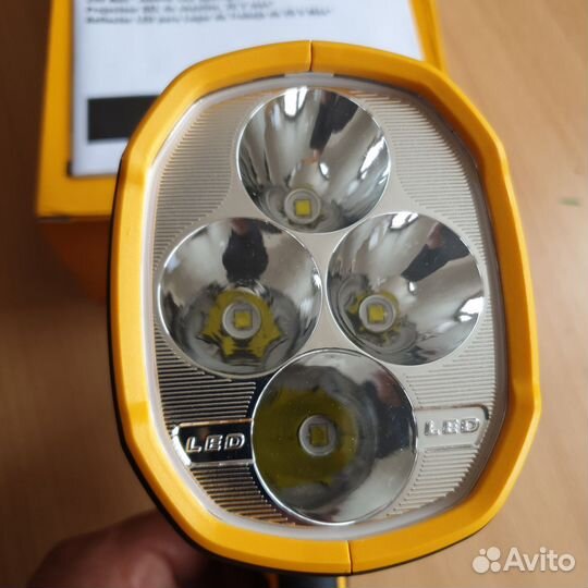 Фонарь Dewalt DCL043