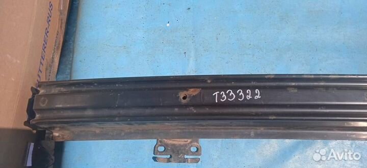 Усилитель переднего бампера Land Rover range rove