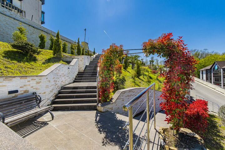 2-к. квартира, 60 м², 2/3 эт.