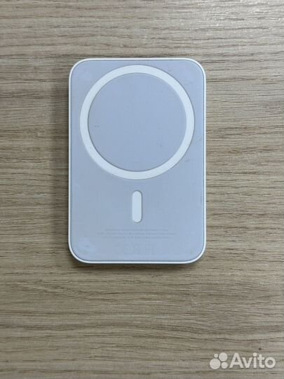 Внешний аккумулятор Apple MagSafe Battery pack