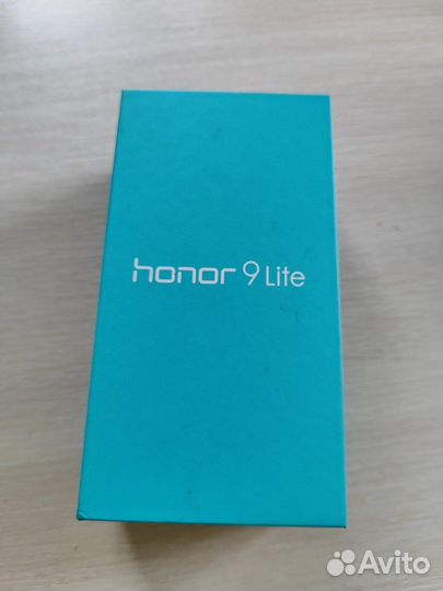 Телефон Huawei Honor 9 lite