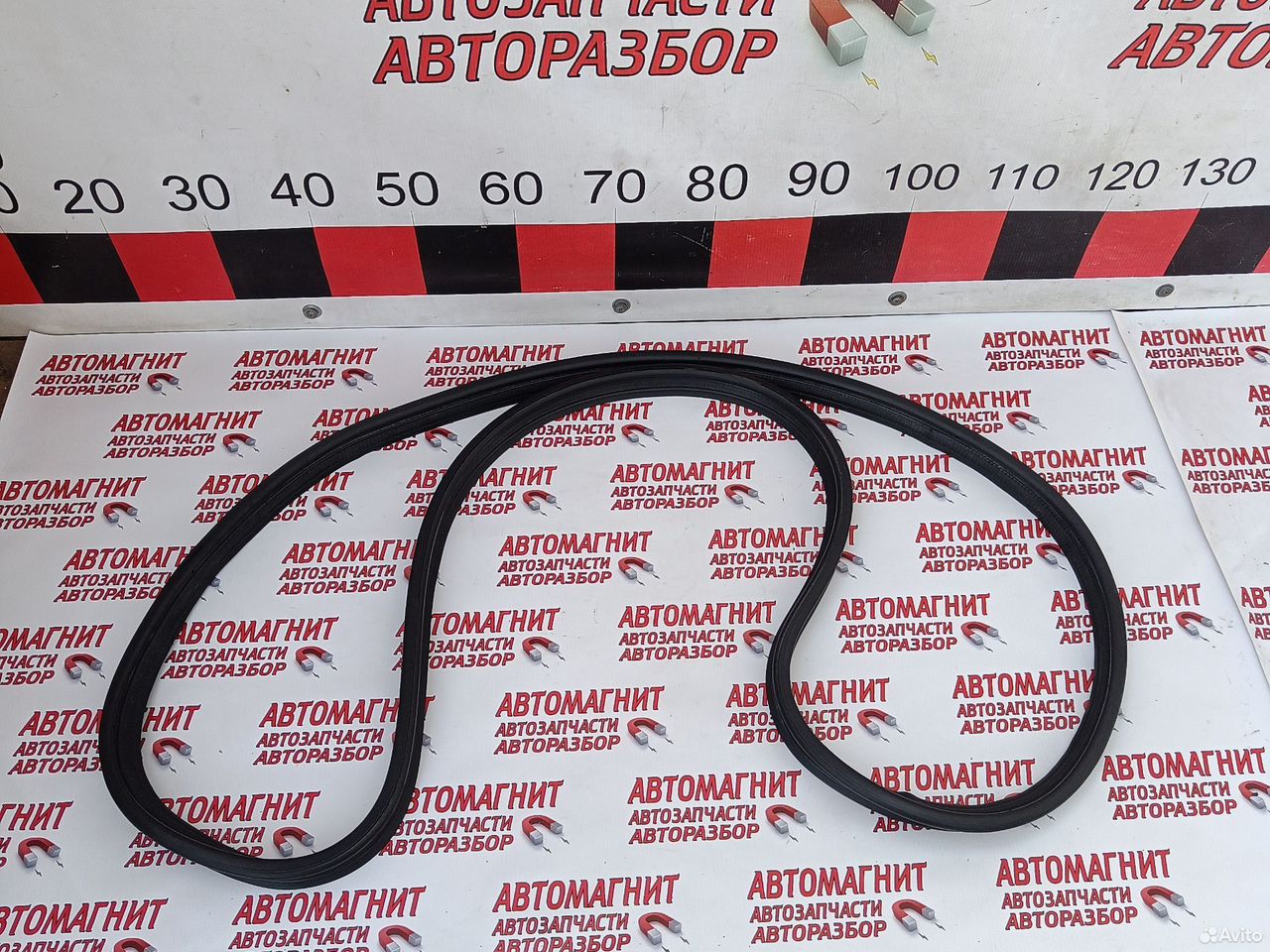 Уплотнитель крышки багажника Хендай Элантра 6 AD