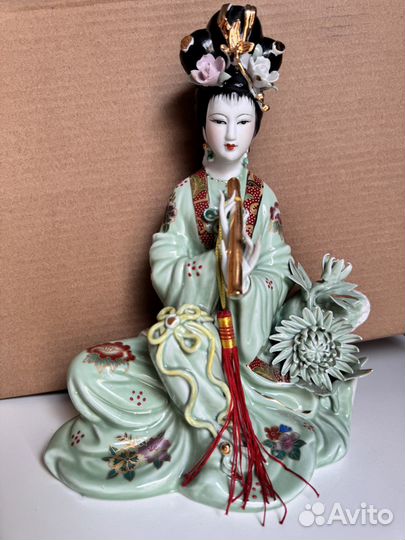 Фарфоровые статуэтки