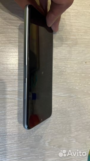 Продам телефон