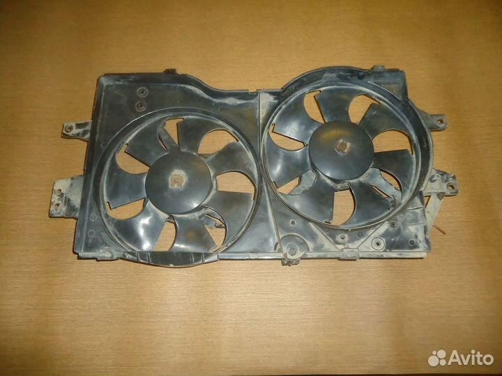 P04781769 коллектор впускной Chrysler Voyager 3