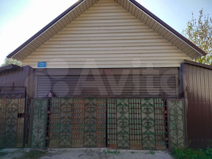 Гараж, > 30 м²