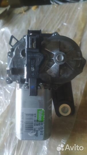 Peugeot 107 мотор дворника задний